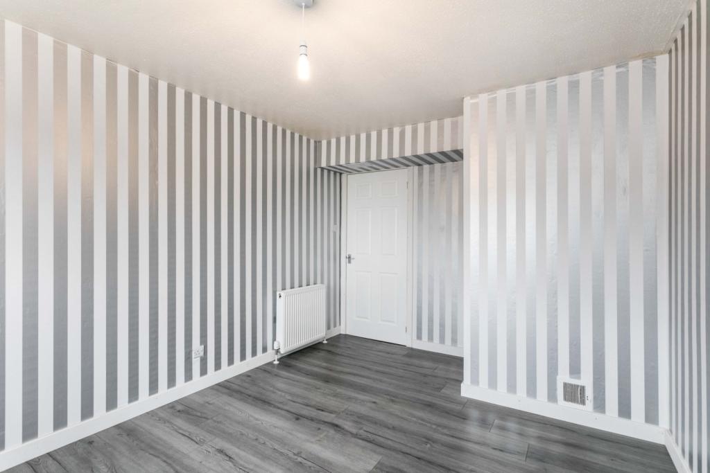 2 bedroom flat for sale in Bonnyview Drive, Aberdeen, AB16