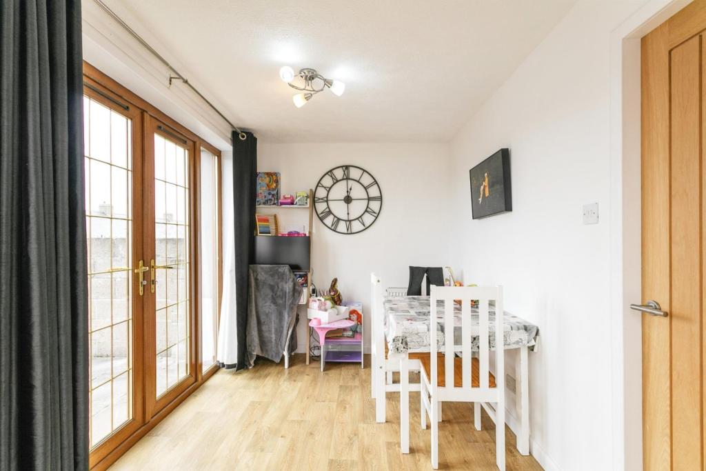 2 bedroom semidetached house for sale in Southview Terrace