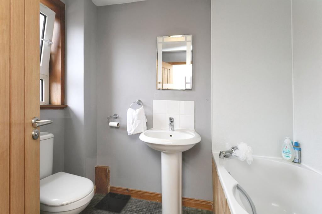 2 bedroom semidetached house for sale in Southview Terrace