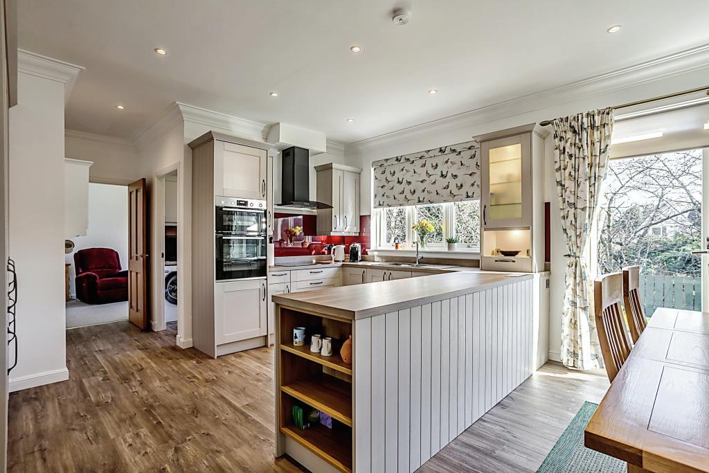 5 bedroom detached house for sale in Craigton Place, Banchory, AB31