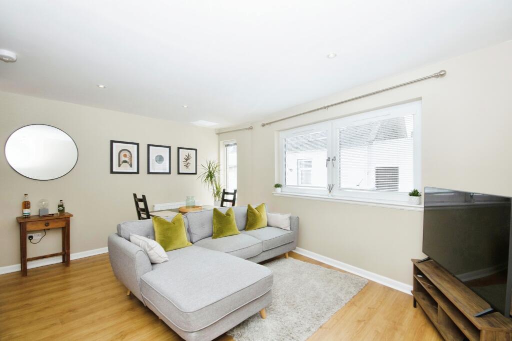 Additional property image - Balmoral Terrace, Aberdeen, AB10