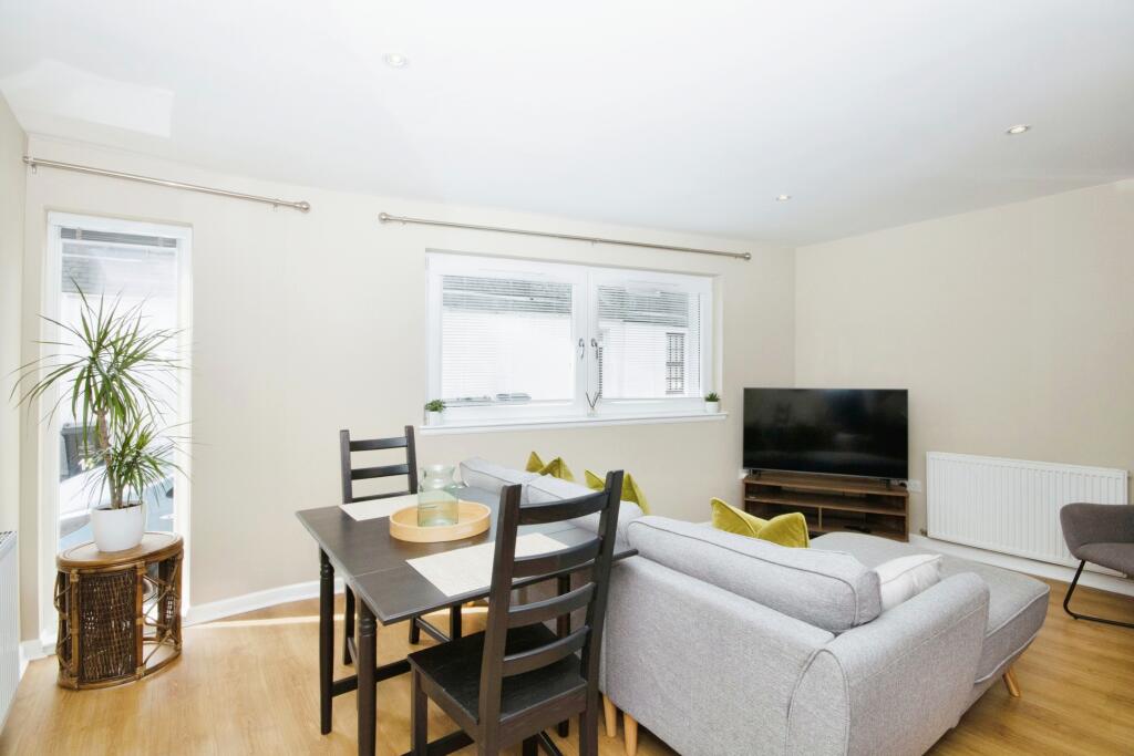 Additional property image - Balmoral Terrace, Aberdeen, AB10