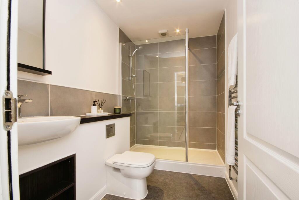 Additional property image - Balmoral Terrace, Aberdeen, AB10