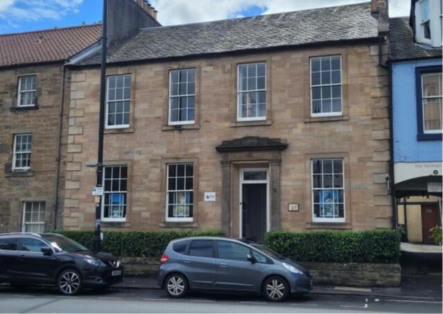 Main image of property:  129 High Street, Linlithgow, EH49