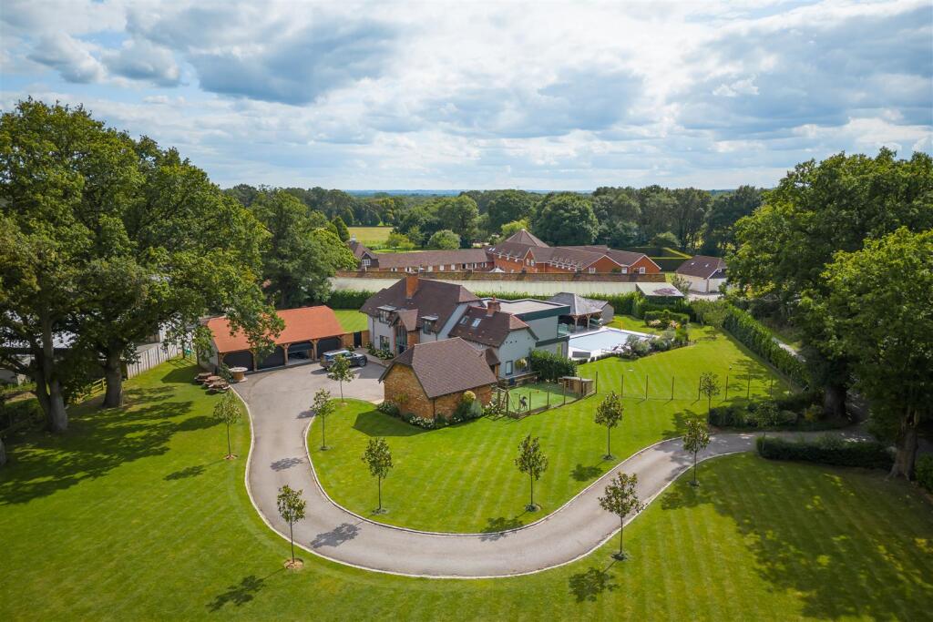 Main image of property: Windlesham GU20