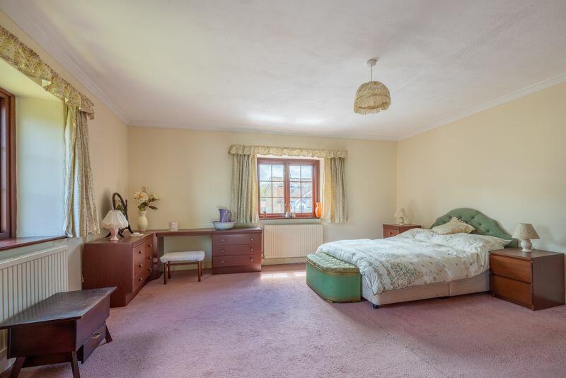 Additional property image - Detached period 4 bedroom house in central Bruton