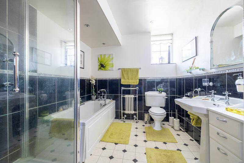 Additional property image - Detached period 4 bedroom house in central Bruton
