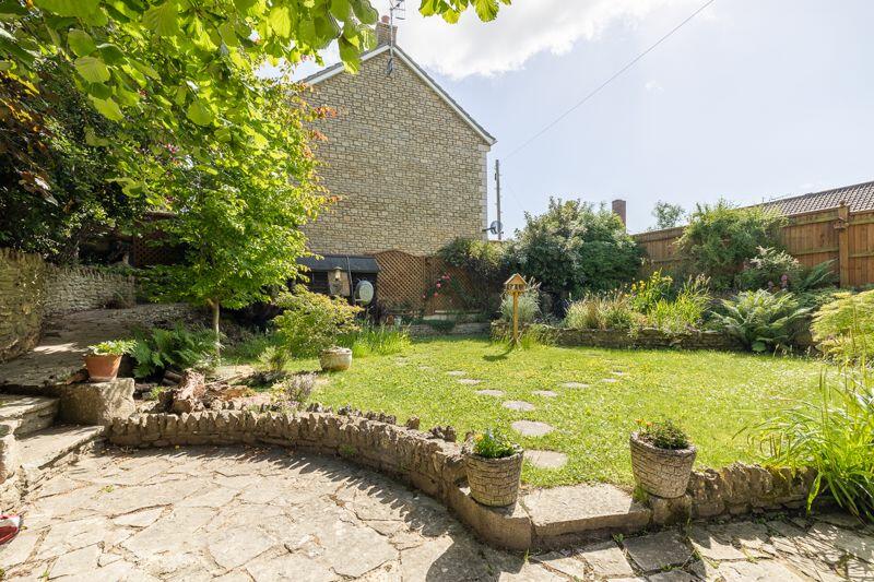 Additional property image - Detached period 4 bedroom house in central Bruton