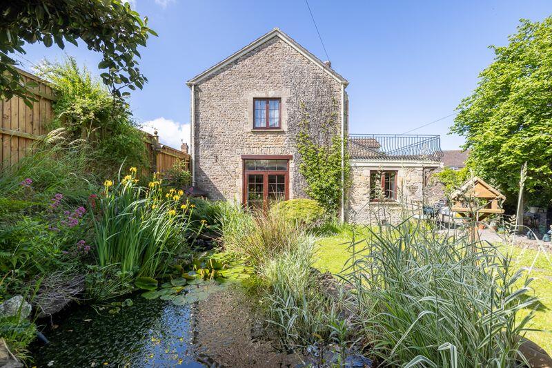 Additional property image - Detached period 4 bedroom house in central Bruton