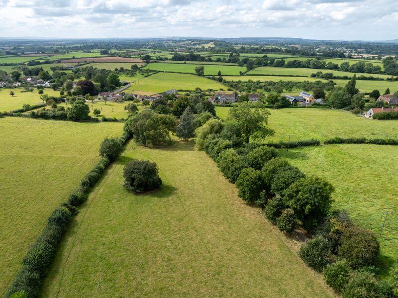 Additional property image - Wonderful period house set in approx 3.50 acres in Sutton Montis