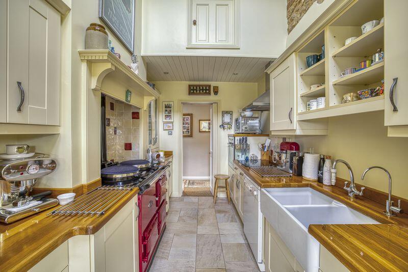 Additional property image - Unique property with stunning rural views