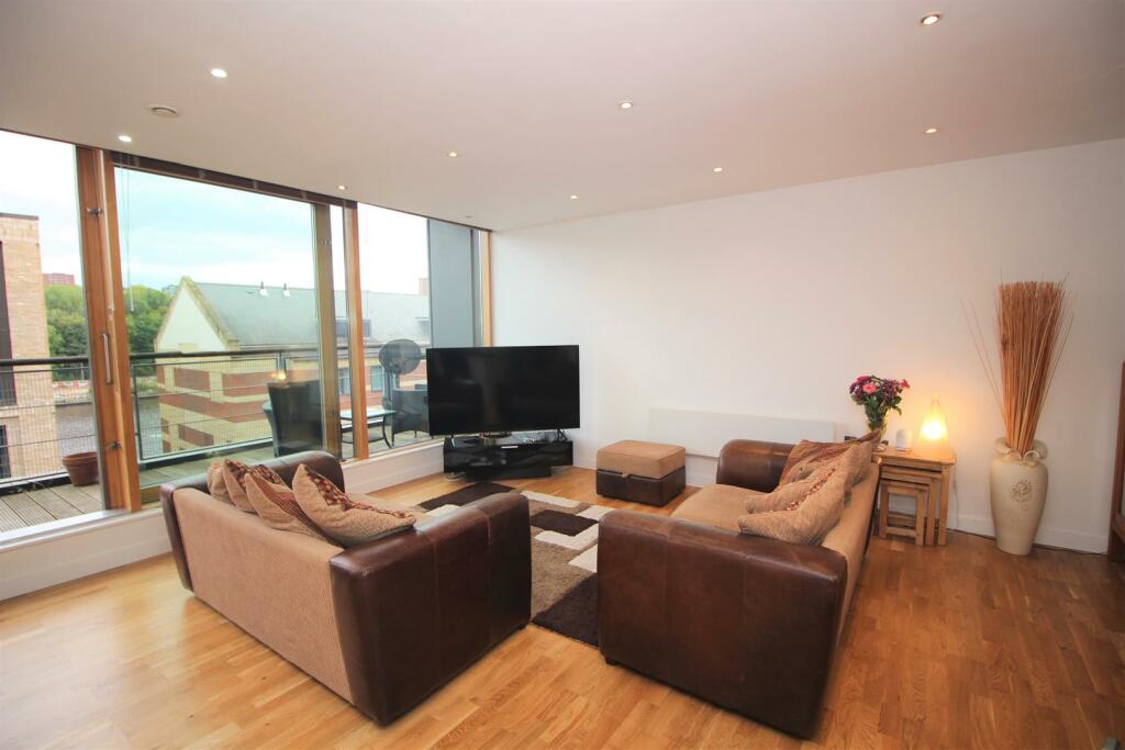 2 bedroom apartment for sale in Quayside Lofts, 58 Close, Newcastle Quayside, NE1