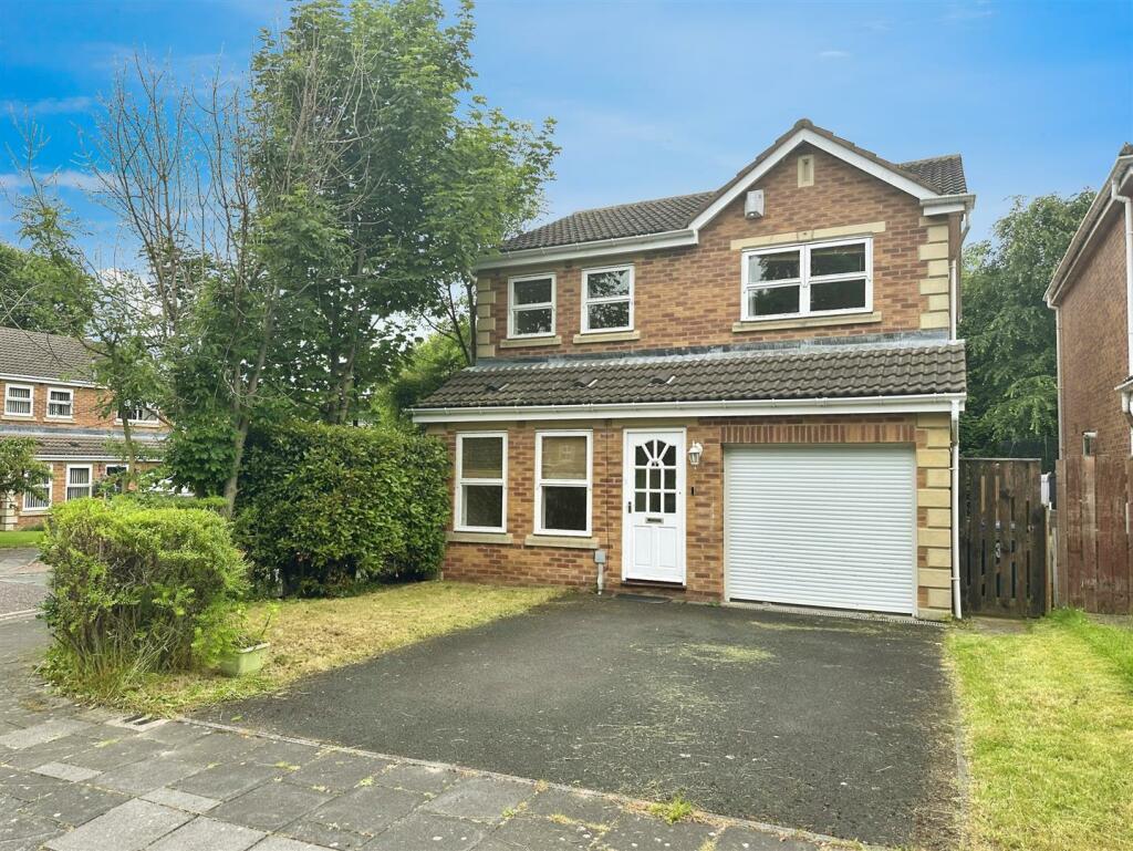4 bedroom detached house for sale in Princes Meadow, Newcastle Upon Tyne, NE3