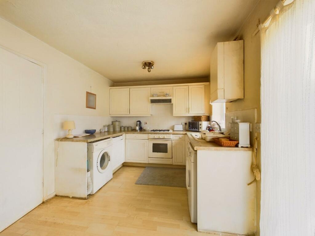 3 bedroom semidetached house for sale in Wood Common Grange, Pelsall