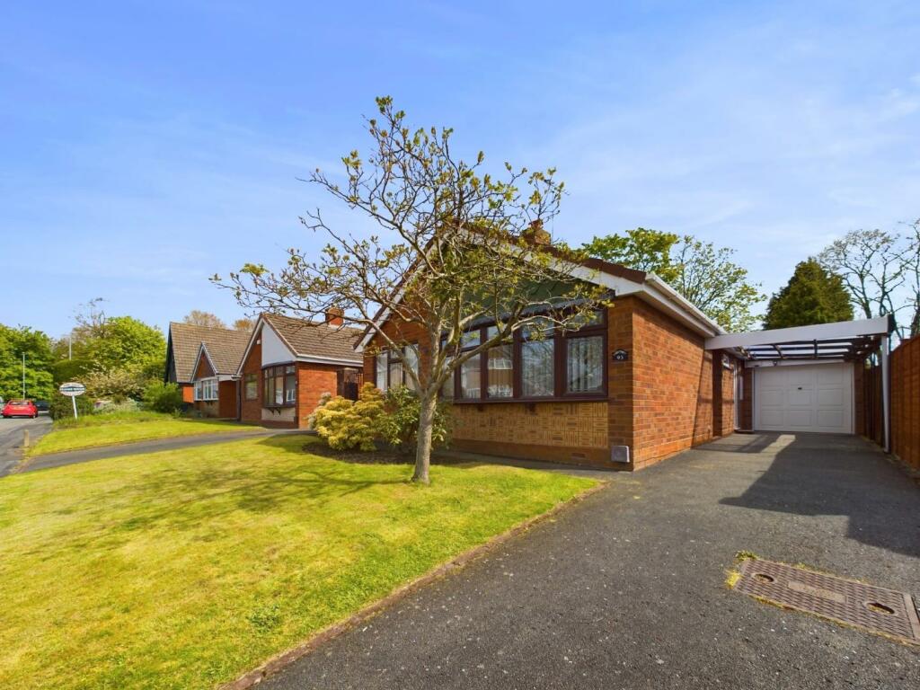 2 bedroom detached bungalow for sale in Lydford Road, Walsall, WS3