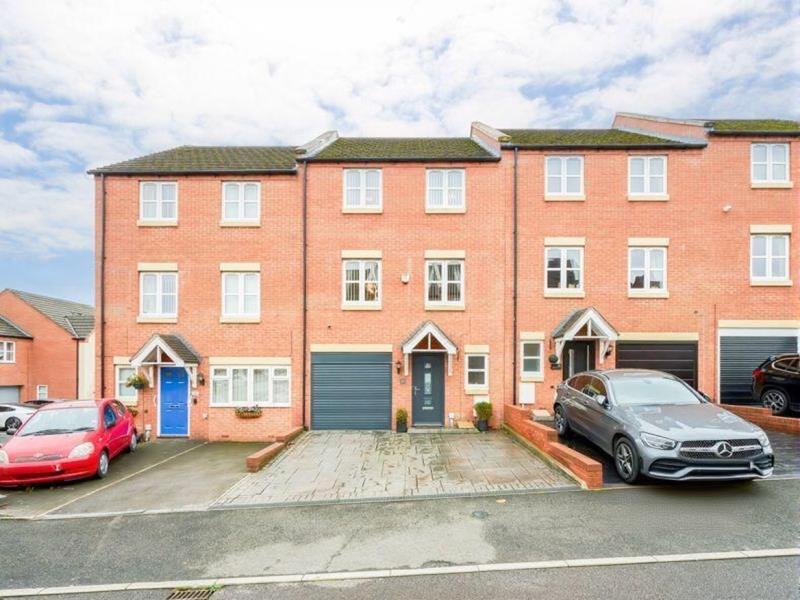 Main image of property: Ragstone Close, Walsall