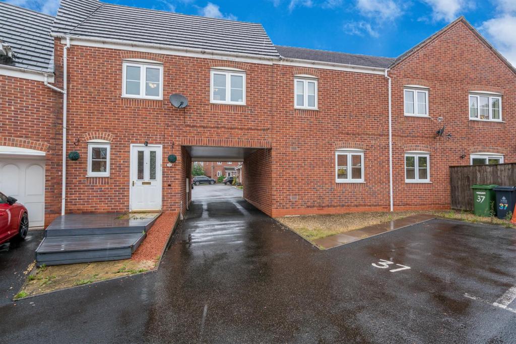 1 bedroom terraced house for sale in Windrush Close, Pelsall,Walsall, WS3