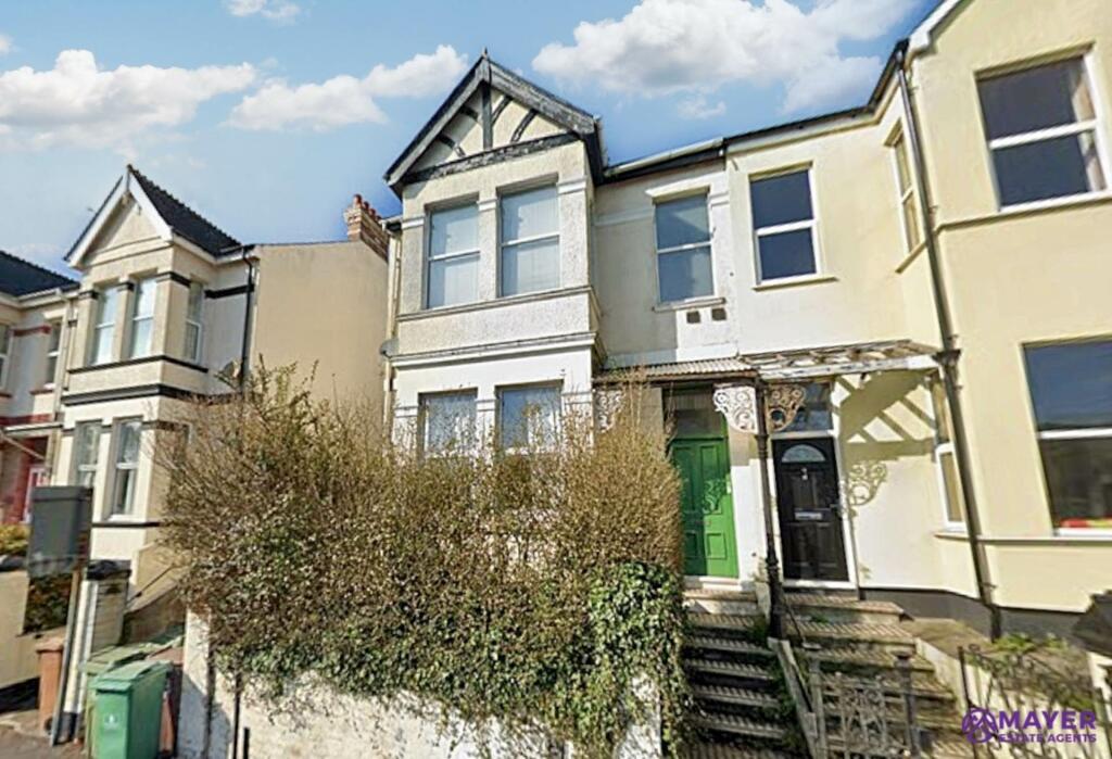 2 bedroom flat for sale in Outland Road, Plymouth, PL2