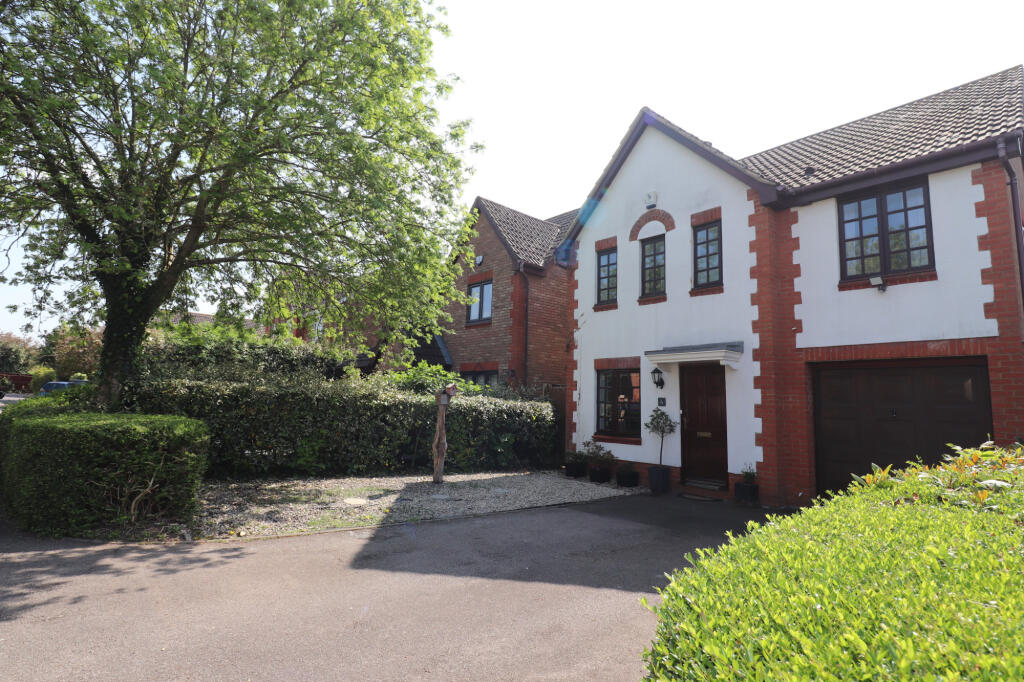 Main image of property: Redding Close, Dartford, Kent, DA2