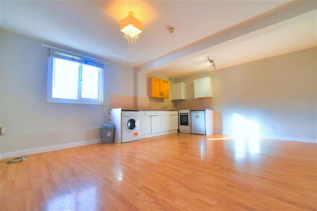 Main image of property: High Street, Chesham