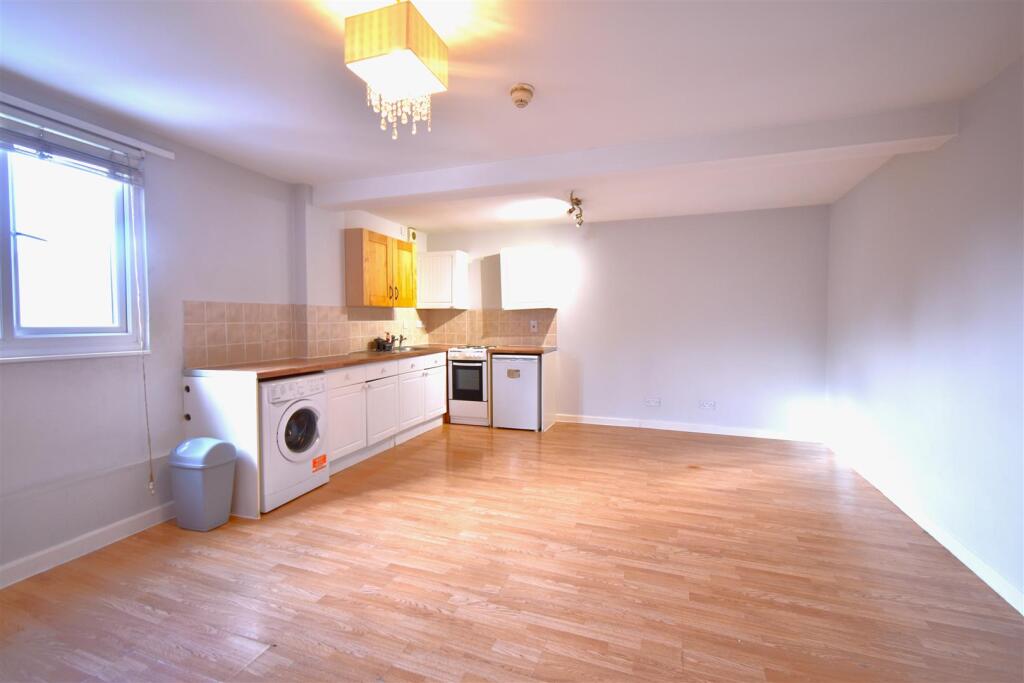 Main image of property: High Street, Chesham