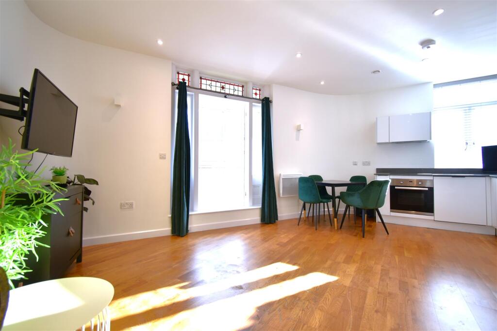 Main image of property: Clarence Street, Staines-Upon-Thames