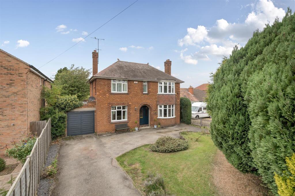Main image of property: Stratford Road, Roade, NN7