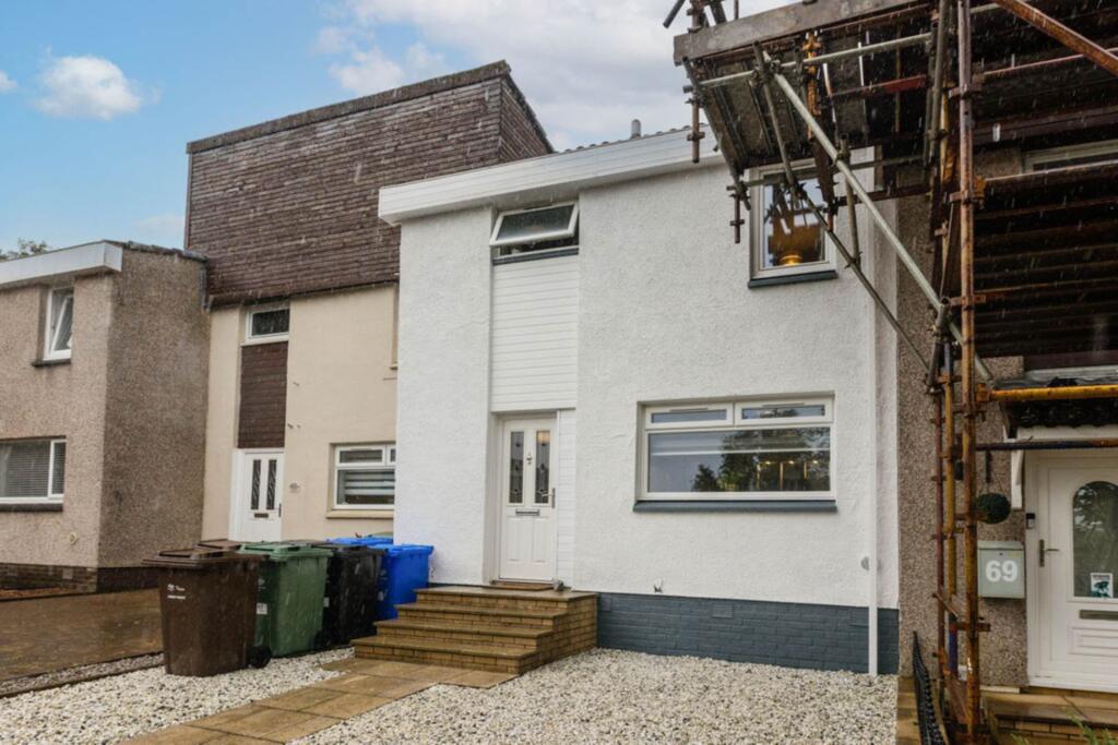 Main image of property: 67 Park Moor, Erskine, PA8 7HL
