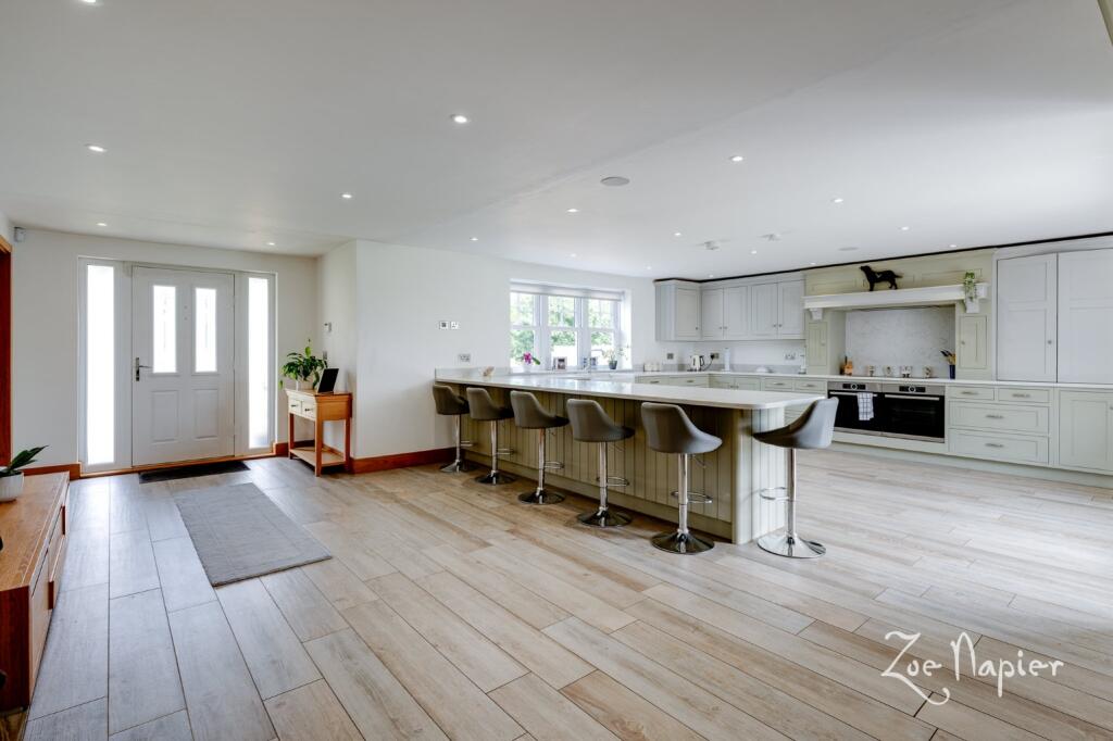 Additional property image - Moreton