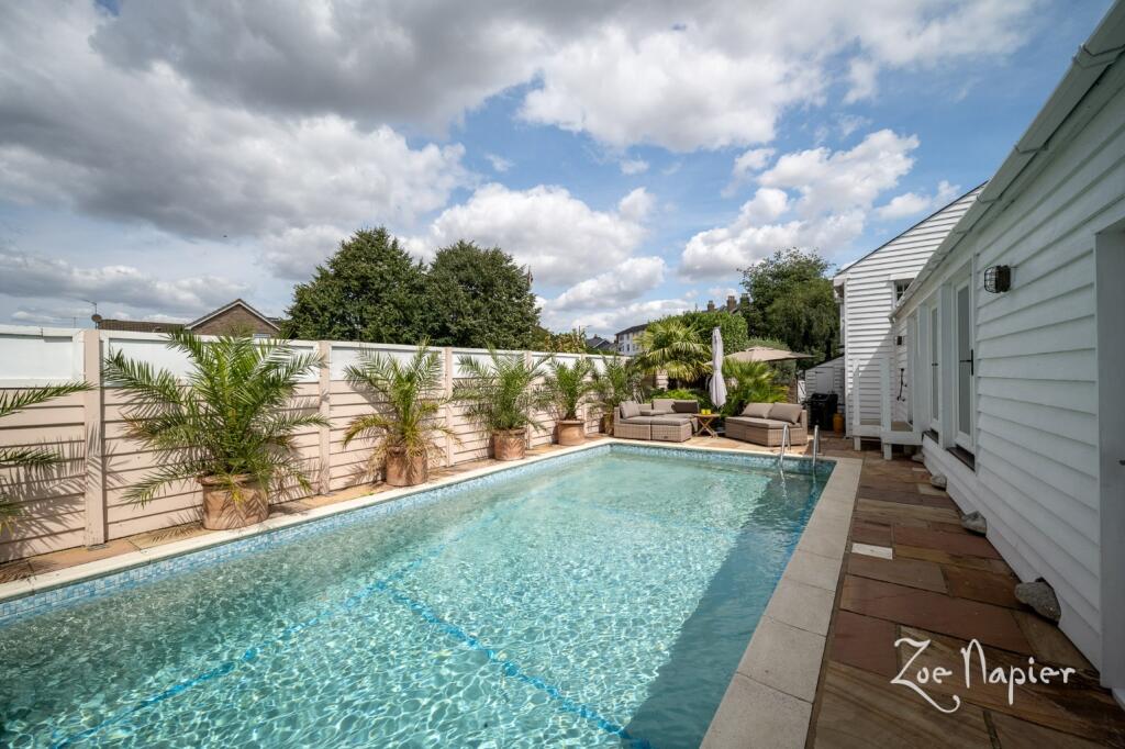 Additional property image - Burnham on Crouch