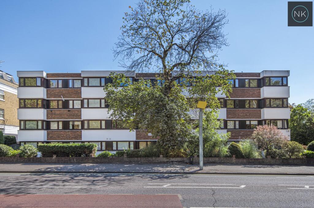Main image of property: Glenwood Court, Woodford Road, South Woodford, London, E18