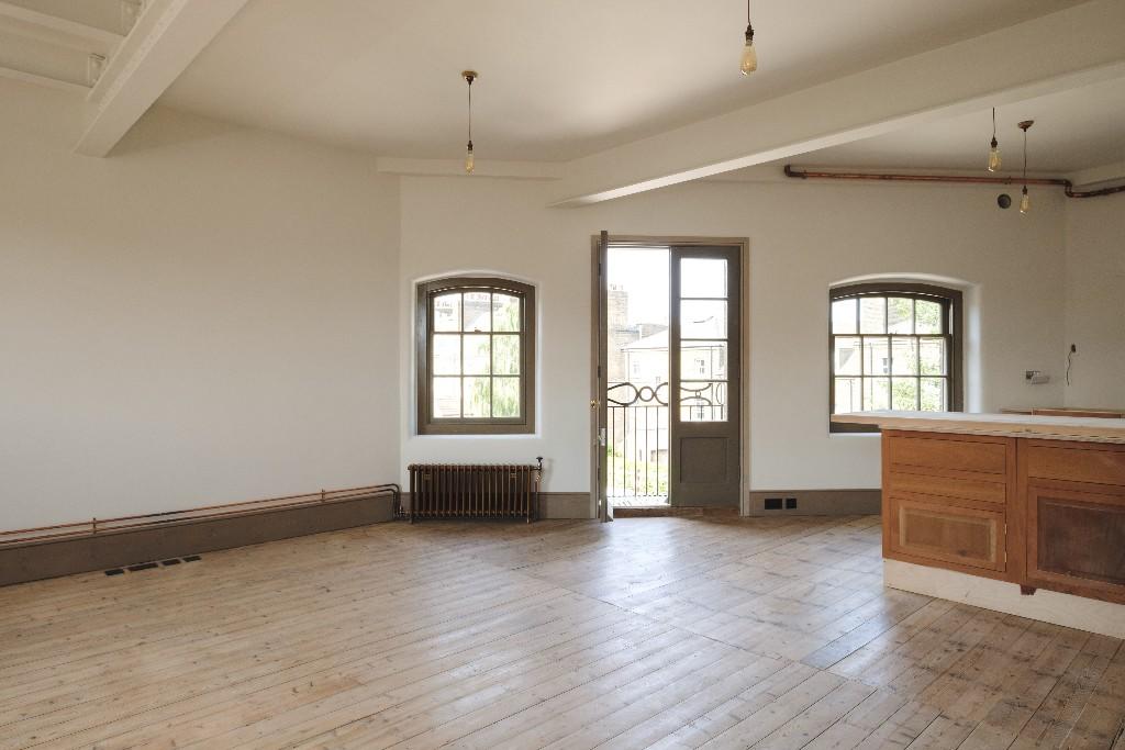reclaimed,Family room