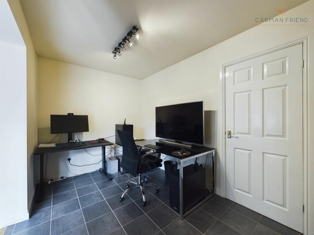 Additional property image - Orchard Grove, Farndon, CH3