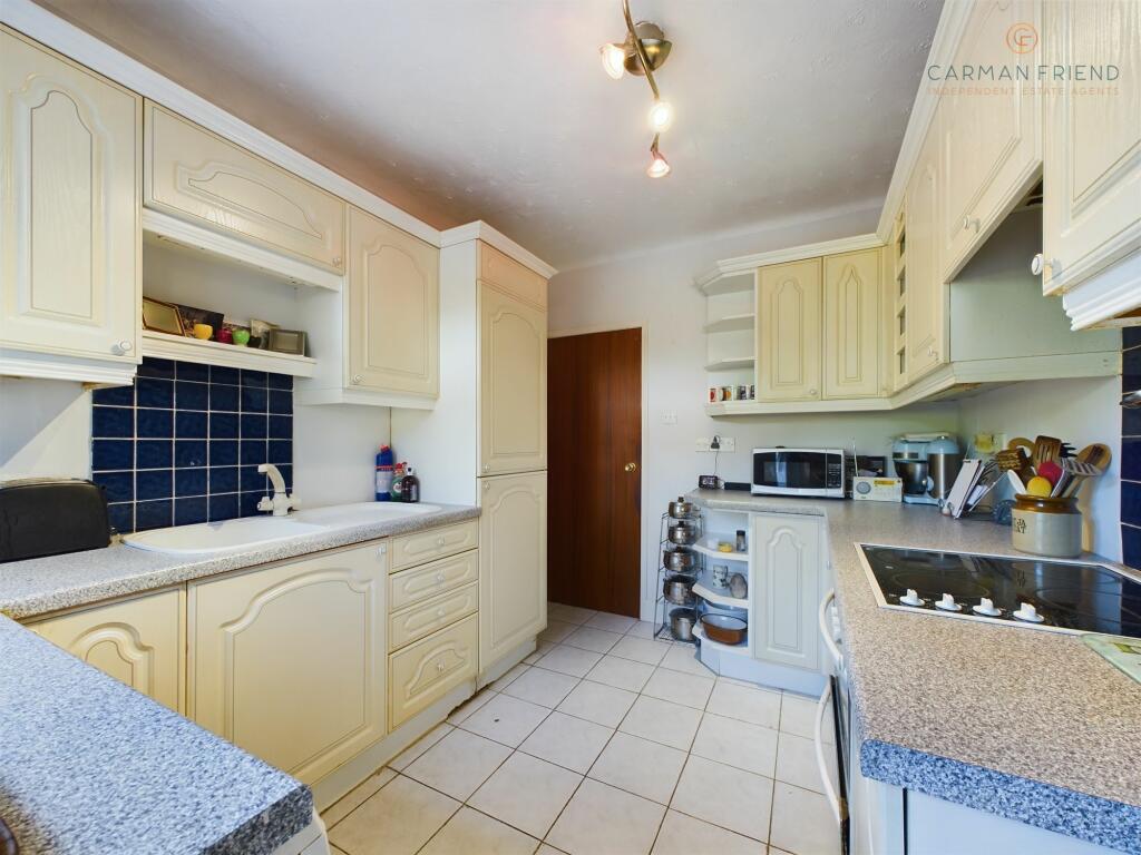 Additional property image - Willow Close, Upton, CH2