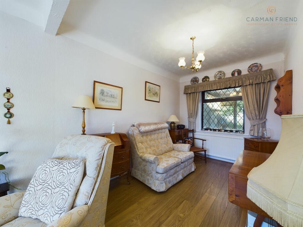 Additional property image - Willow Close, Upton, CH2