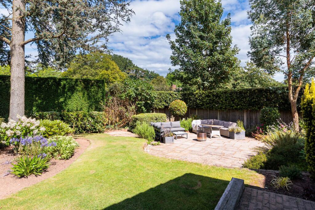 Additional property image - Manor Park, Great Barrow, CH3