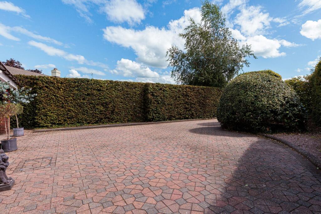 Additional property image - Manor Park, Great Barrow, CH3