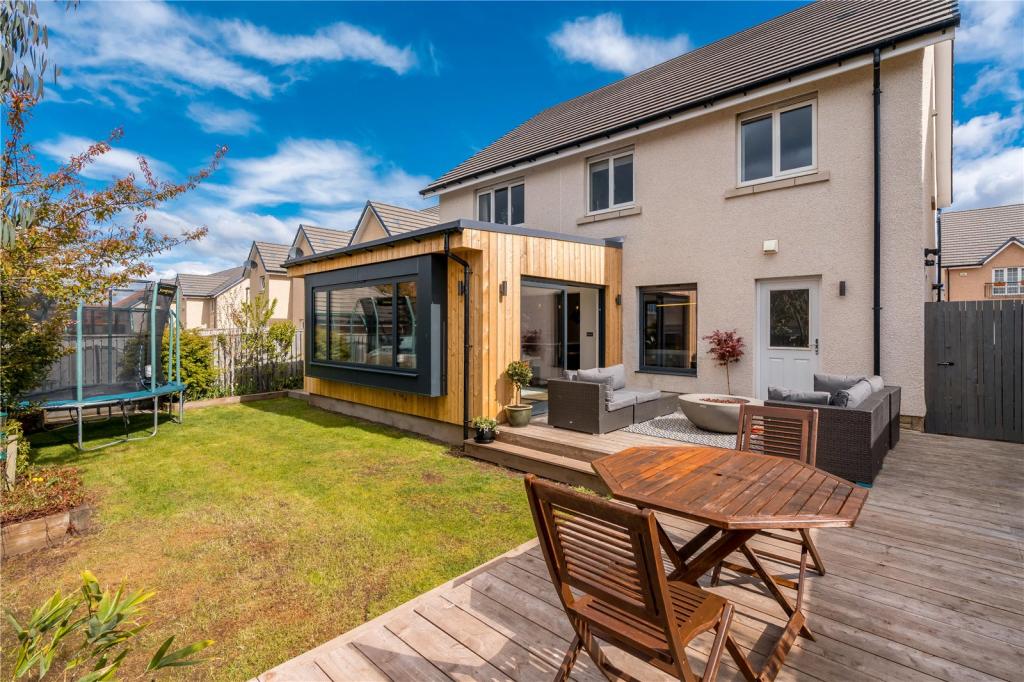 5 Bedroom Detached House For Sale In Waterfield Road Fairmilehead Edinburgh Eh10