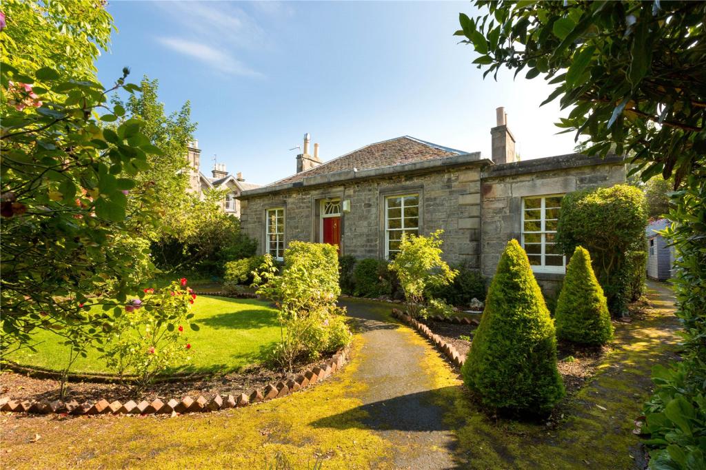 3 bedroom detached house for sale in Woodbine Cottage, 30 York Road