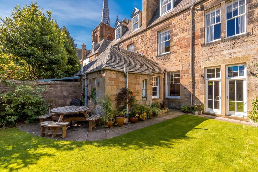 5 bedroom semidetached house for sale in 9 Braid Road, Morningside