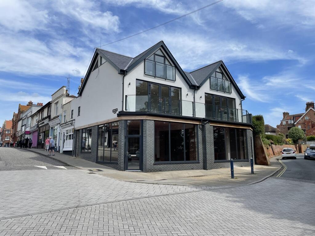 High street retail property to lease in 2 Hamilton Road, Felixstowe