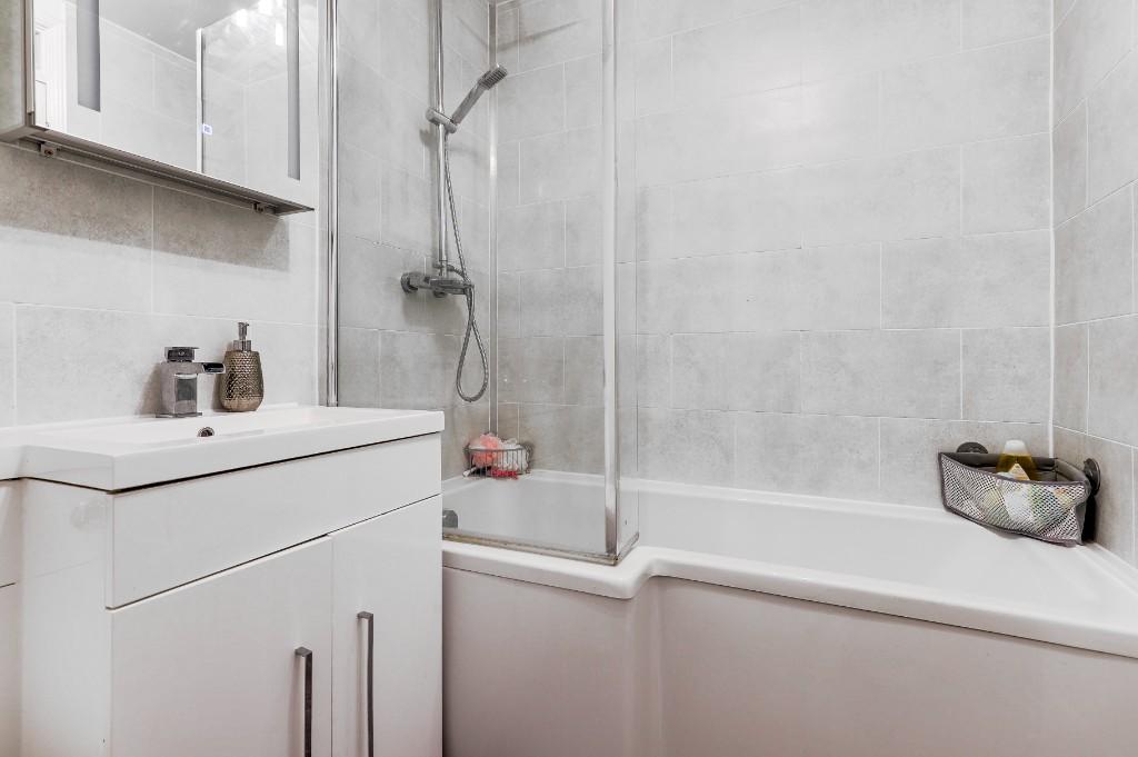 2 bedroom cluster house for sale in Wheatlands, Stevenage