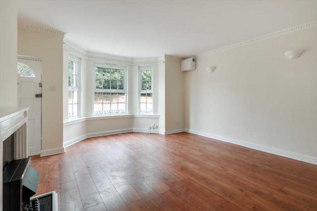 2 bedroom ground floor for sale in Fishers Green Road