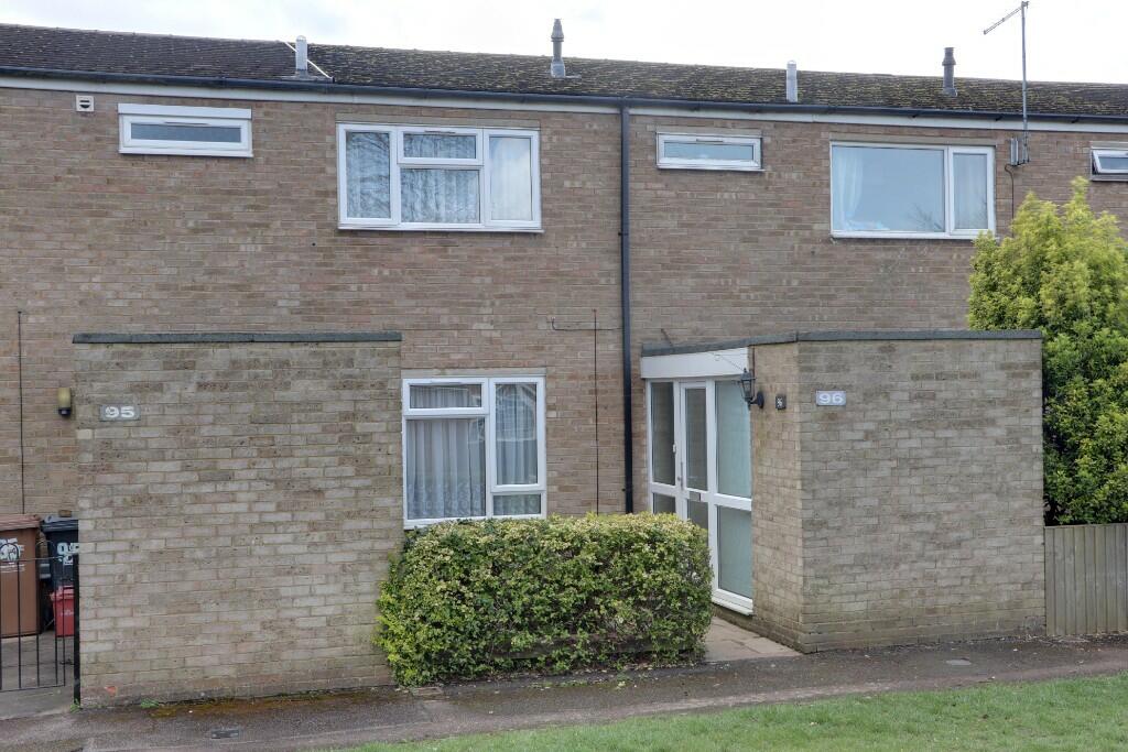3 bedroom terraced house for sale in Ely Close, Stevenage