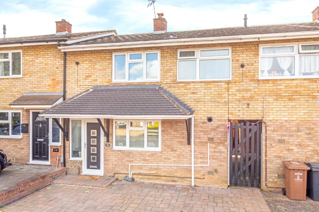 3 bedroom terraced house for sale in Telford Avenue, Stevenage