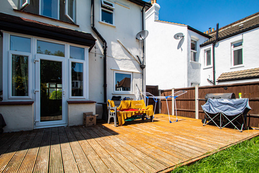 3 bedroom detached house for rent in Leighton Avenue, LeighOnSea