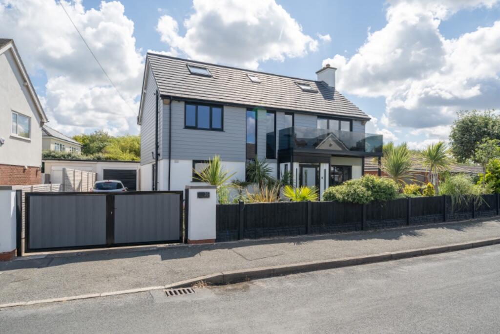 4 bedroom detached house for sale in Macdona Drive, CH48