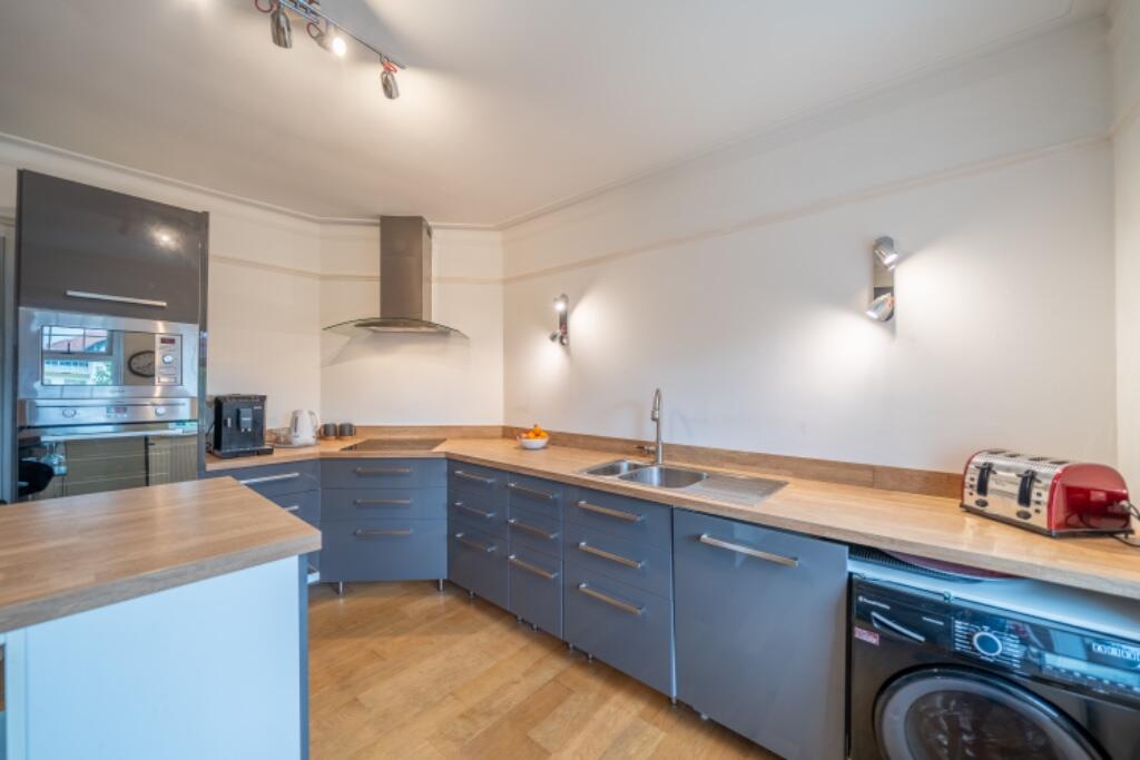 Additional property image - Meols Drive, CH47