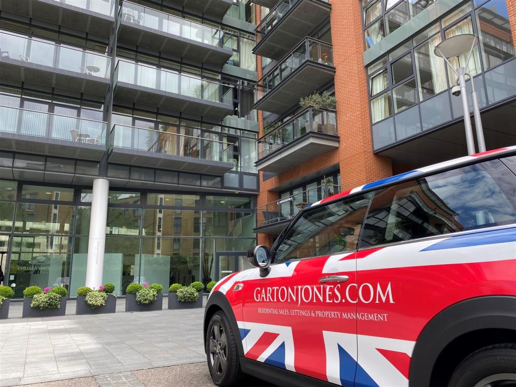 1 bedroom flat for sale in Chelsea Cloisters, Sloane Avenue, Chelsea, London, SW3