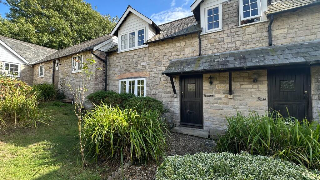 Main image of property: DT3